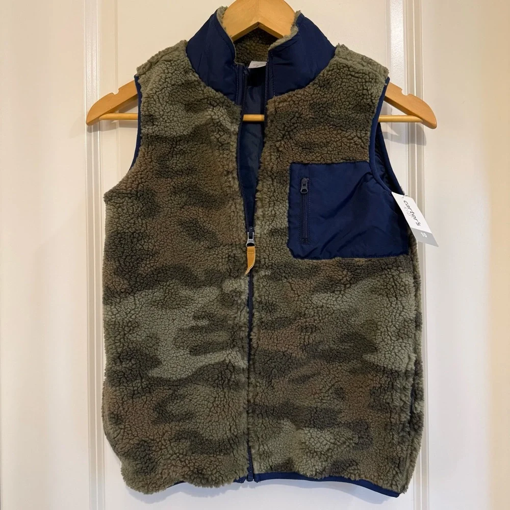 NWT Carter's Camouflage Fleece Vest Navy Pocket outdoor active layer sz 10